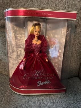 2002 Holiday Barbie. NEW